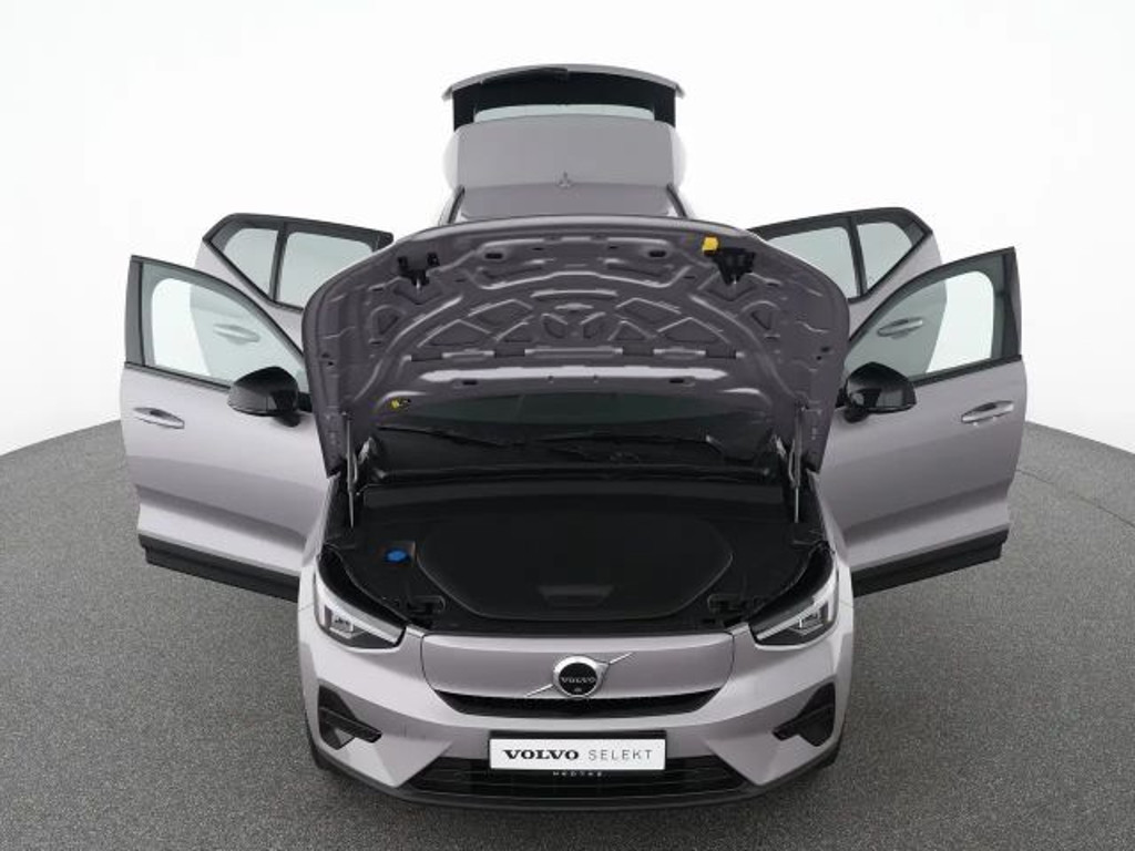 Volvo EX40