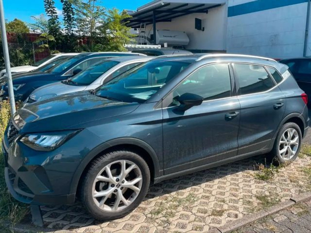 Seat Arona