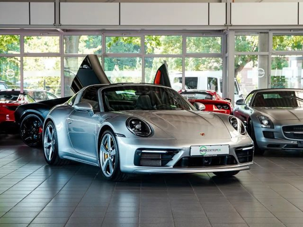 Porsche 911 4S 992 Cabriolet Targa