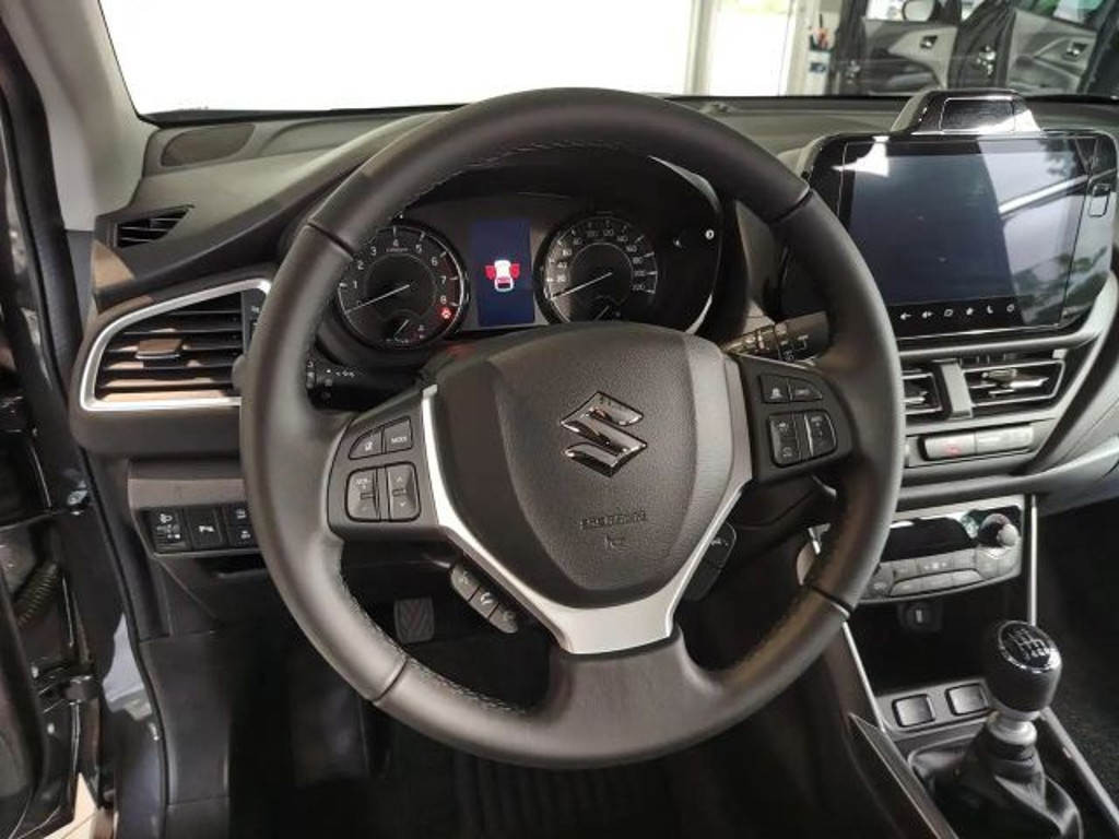 Suzuki S-Cross
