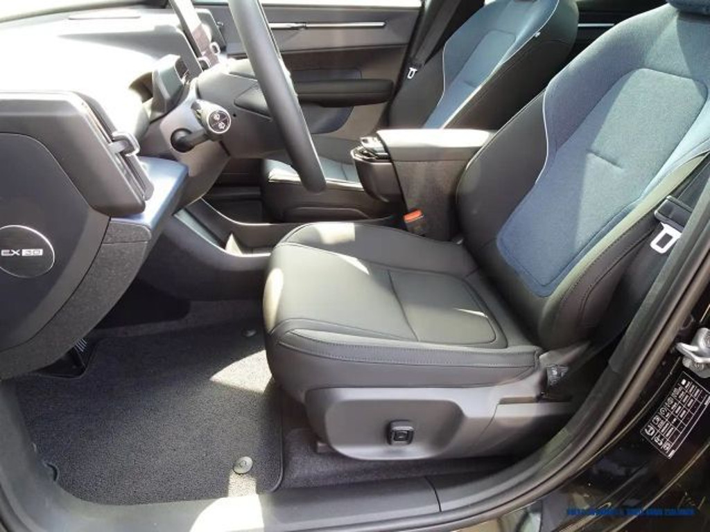 Volvo EX30
