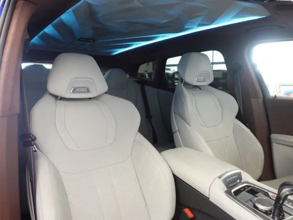 BMW XM