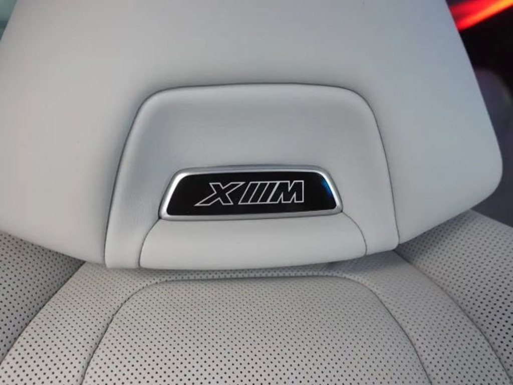 BMW XM