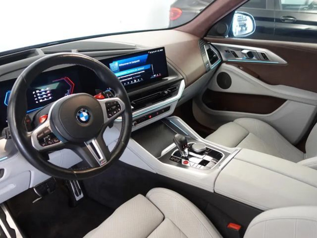 BMW XM