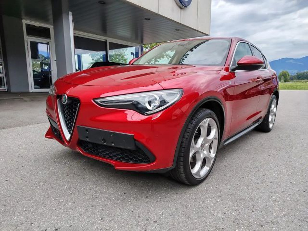 Alfa Romeo Stelvio Q4 AT8