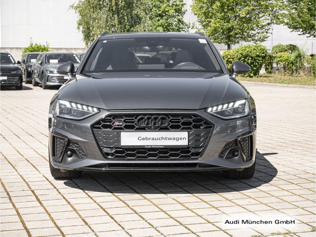 Audi S4