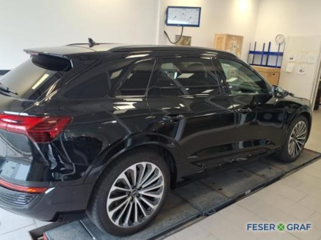 Audi Q8 e-tron