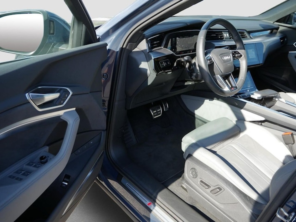 Audi Q8 e-tron