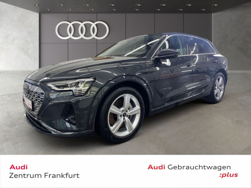 Audi Q8 e-tron Quattro 50