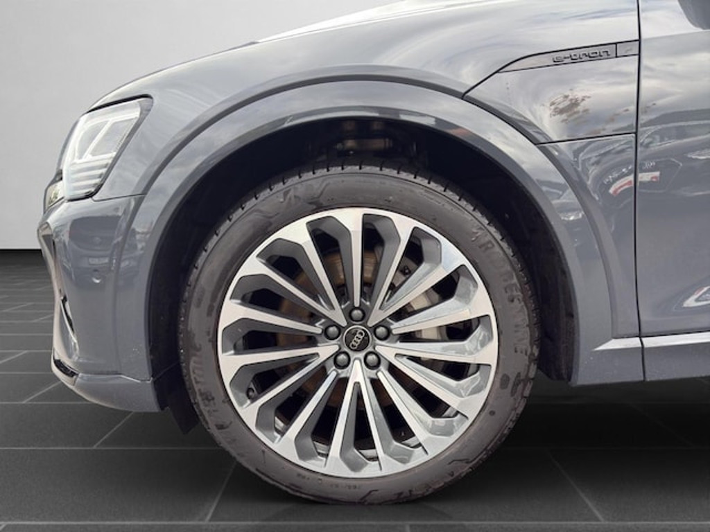 Audi Q8 e-tron