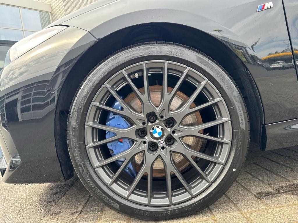 BMW M235
