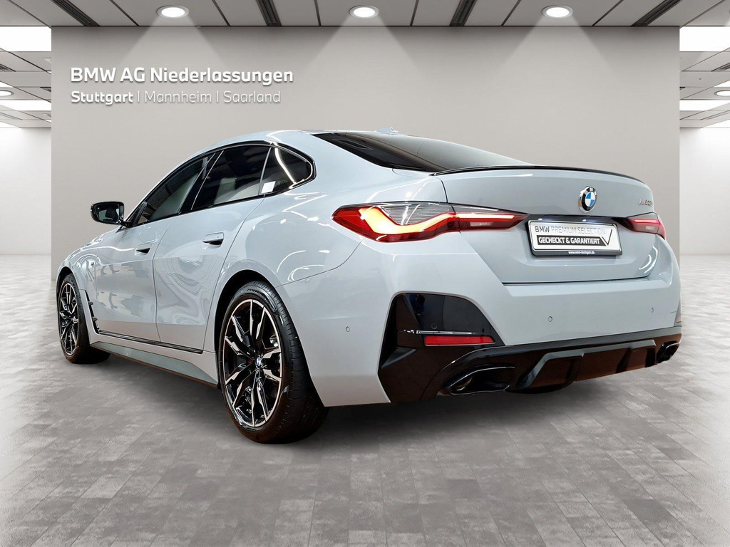 BMW M440