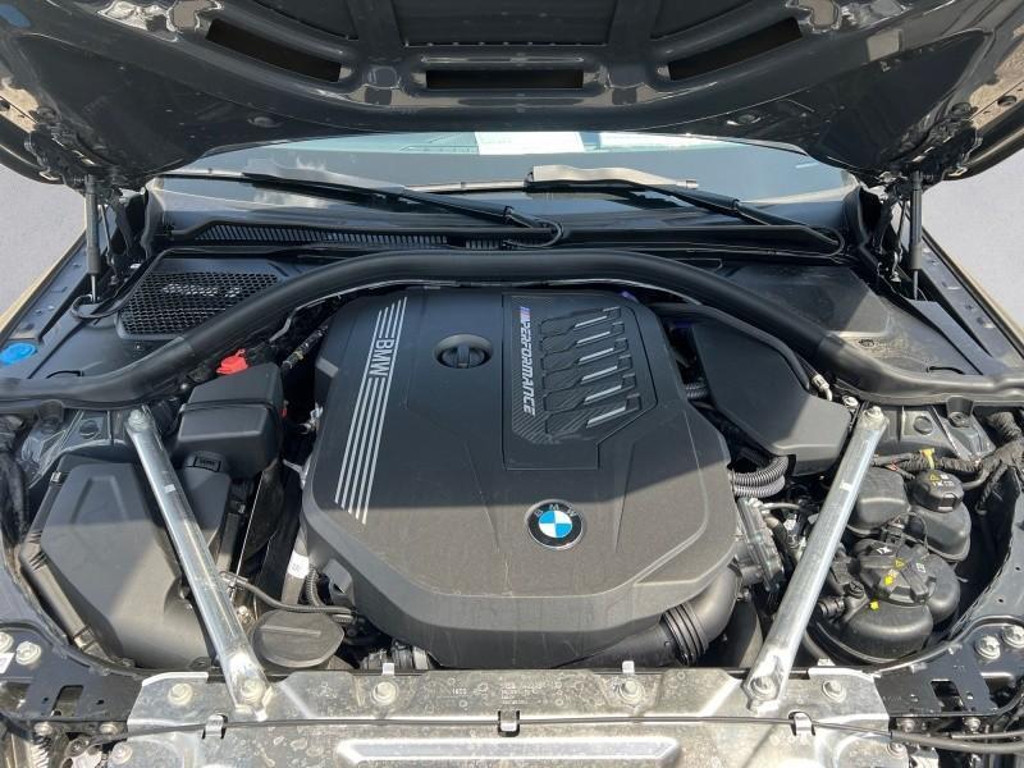 BMW M440