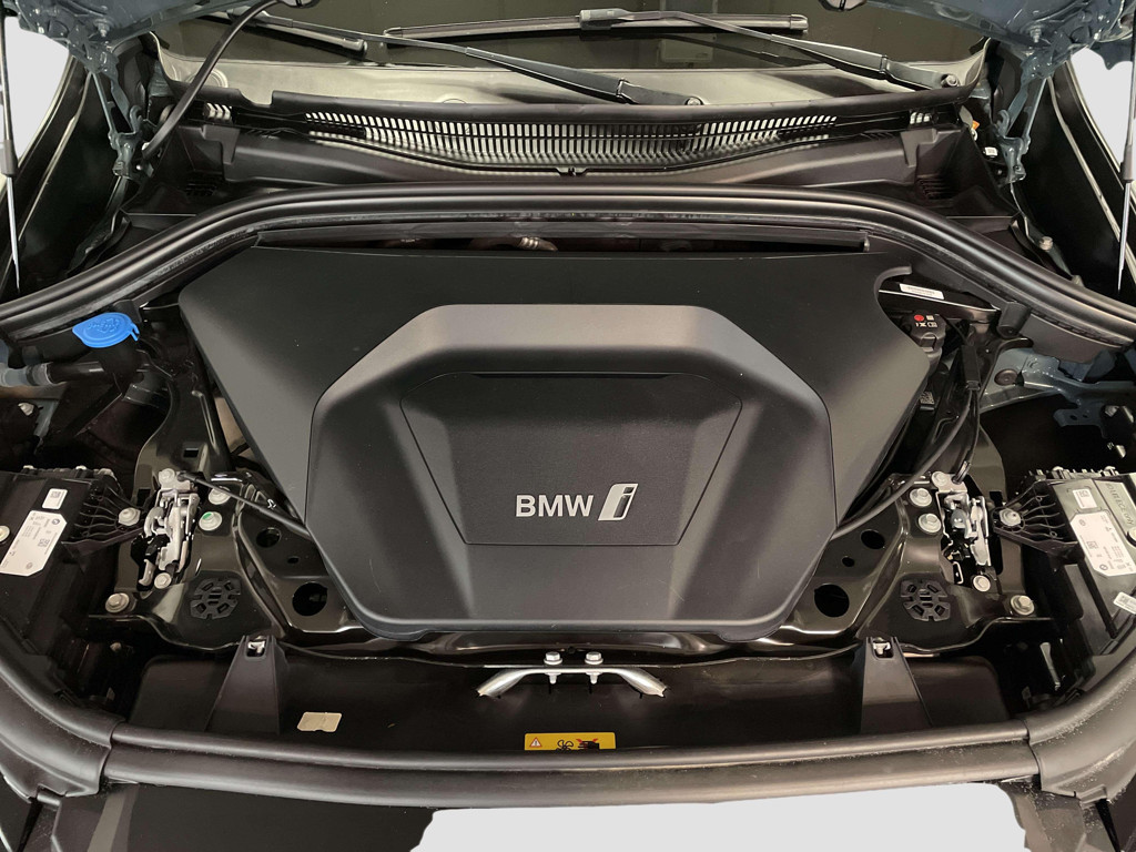 BMW iX1