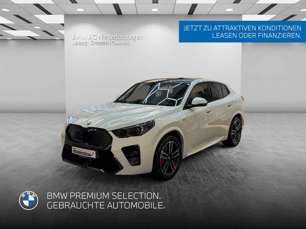 BMW iX2 xDrive30