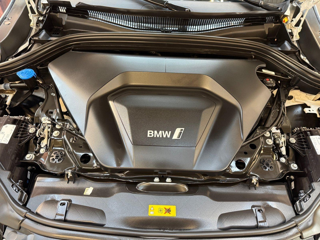 BMW iX2