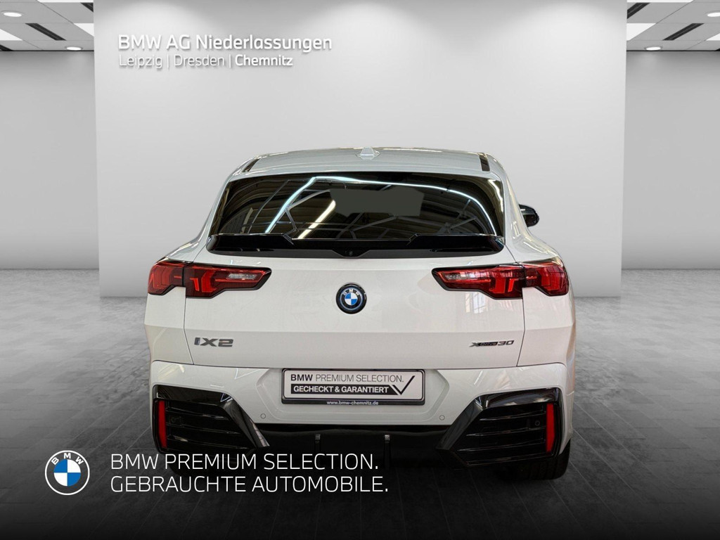 BMW iX2