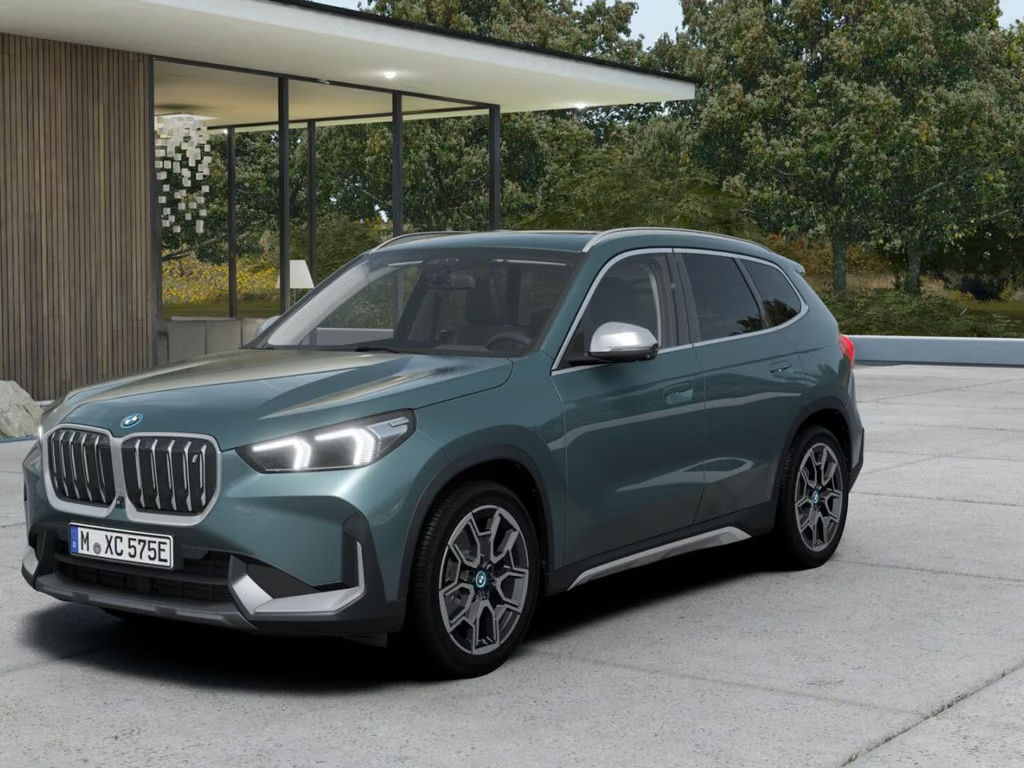 BMW iX1