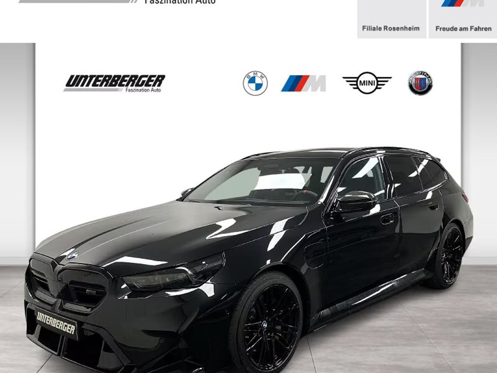 BMW M5 Touring Ultimate Pack. Carbon Bremse AHK Driv