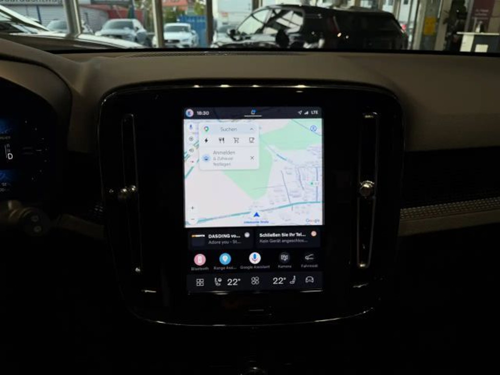 Volvo EX40