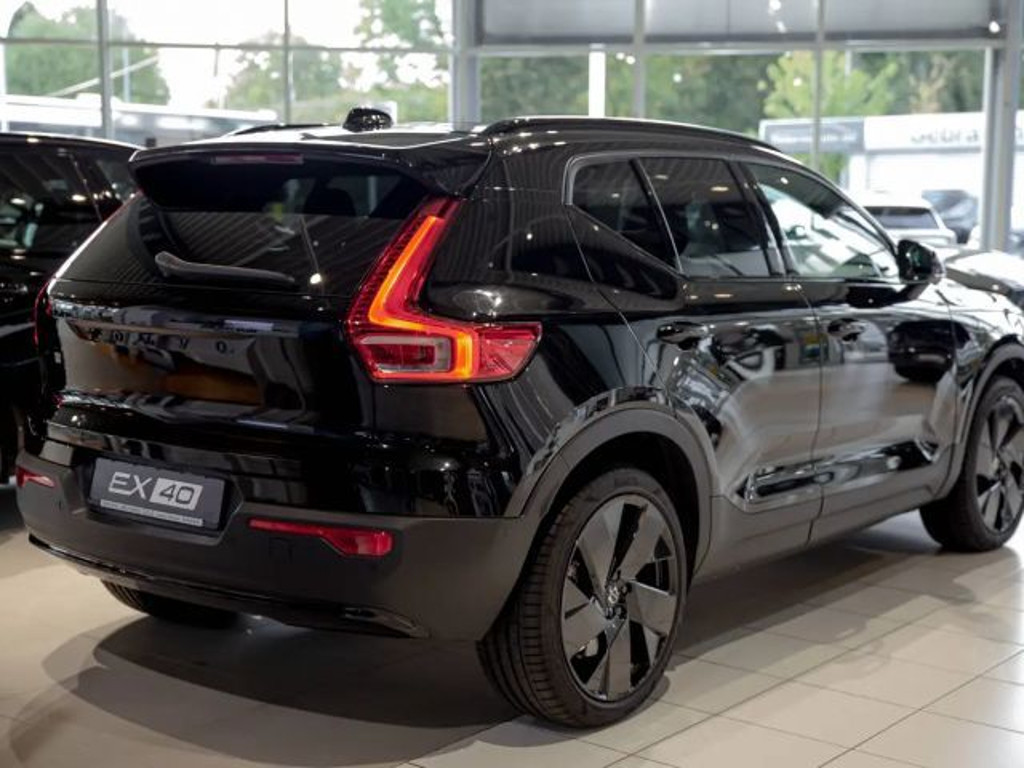 Volvo EX40