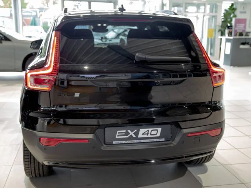 Volvo EX40