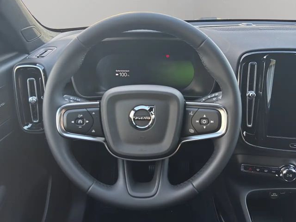 Volvo EX40