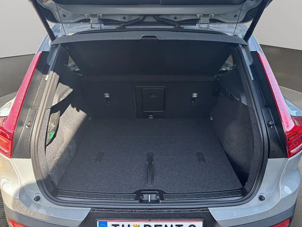 Volvo EX40