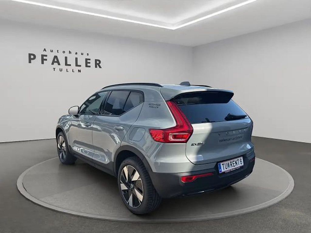 Volvo EX40