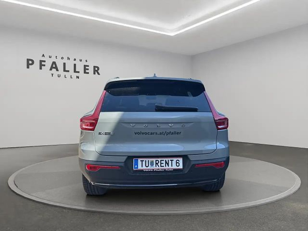 Volvo EX40