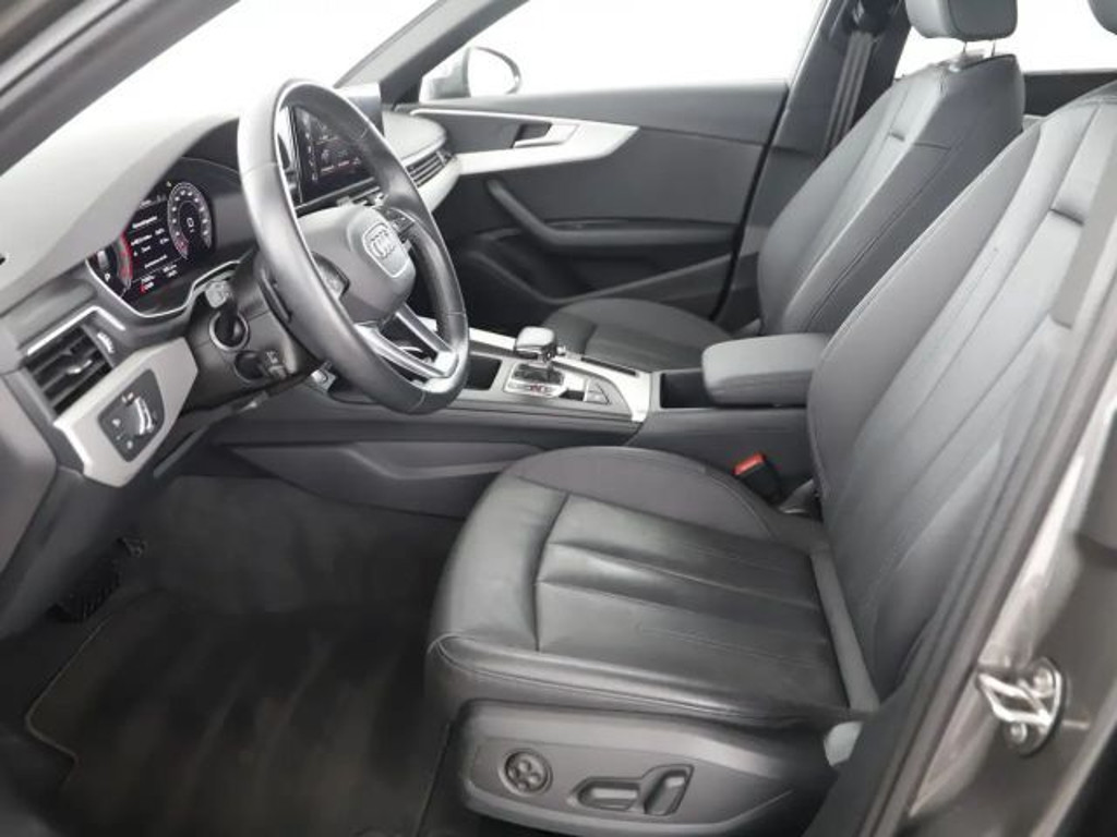 Audi A4 S-Line 35 TFSI