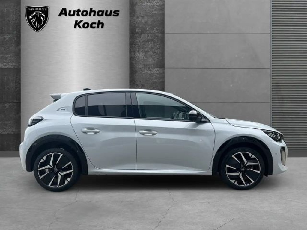 Peugeot e-208