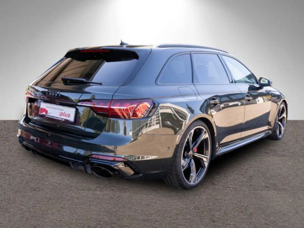 Audi RS4