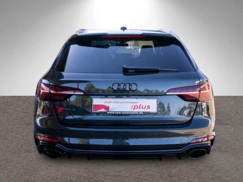Audi RS4