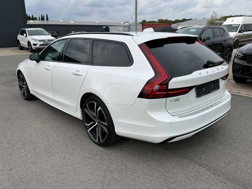 Volvo V90