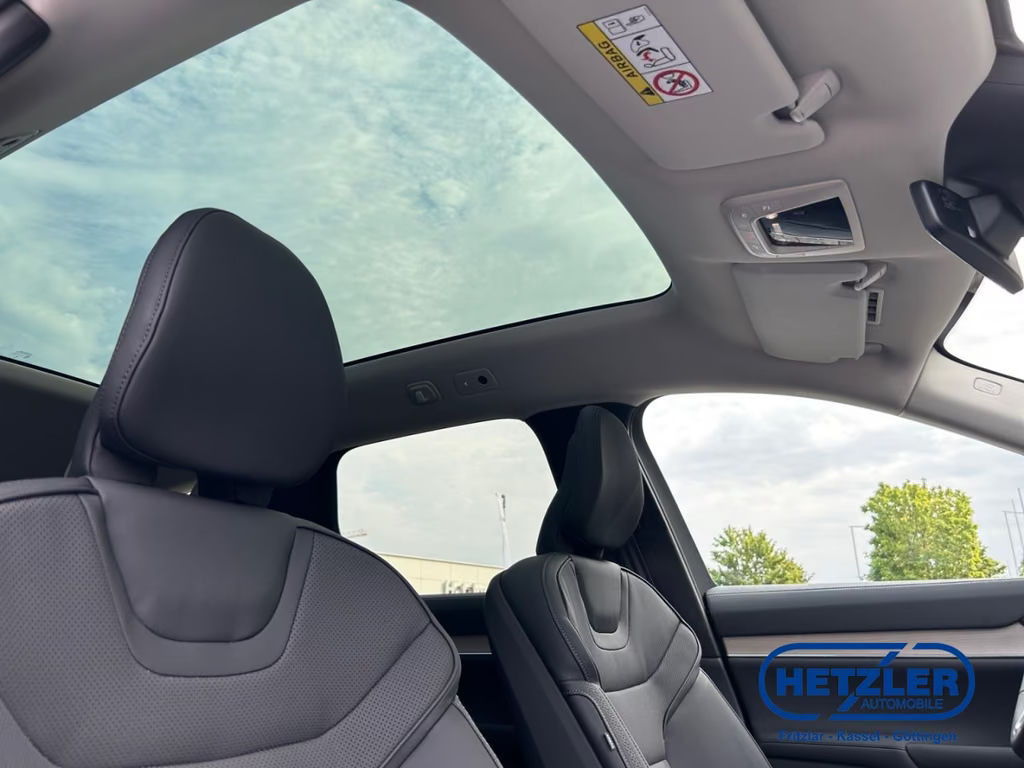 Volvo EX90
