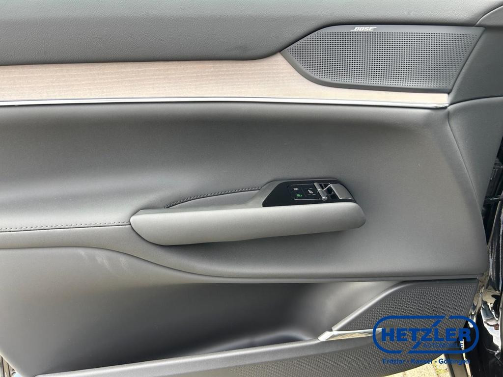 Volvo EX90