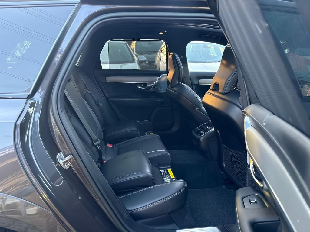 Volvo V90 Cross Country