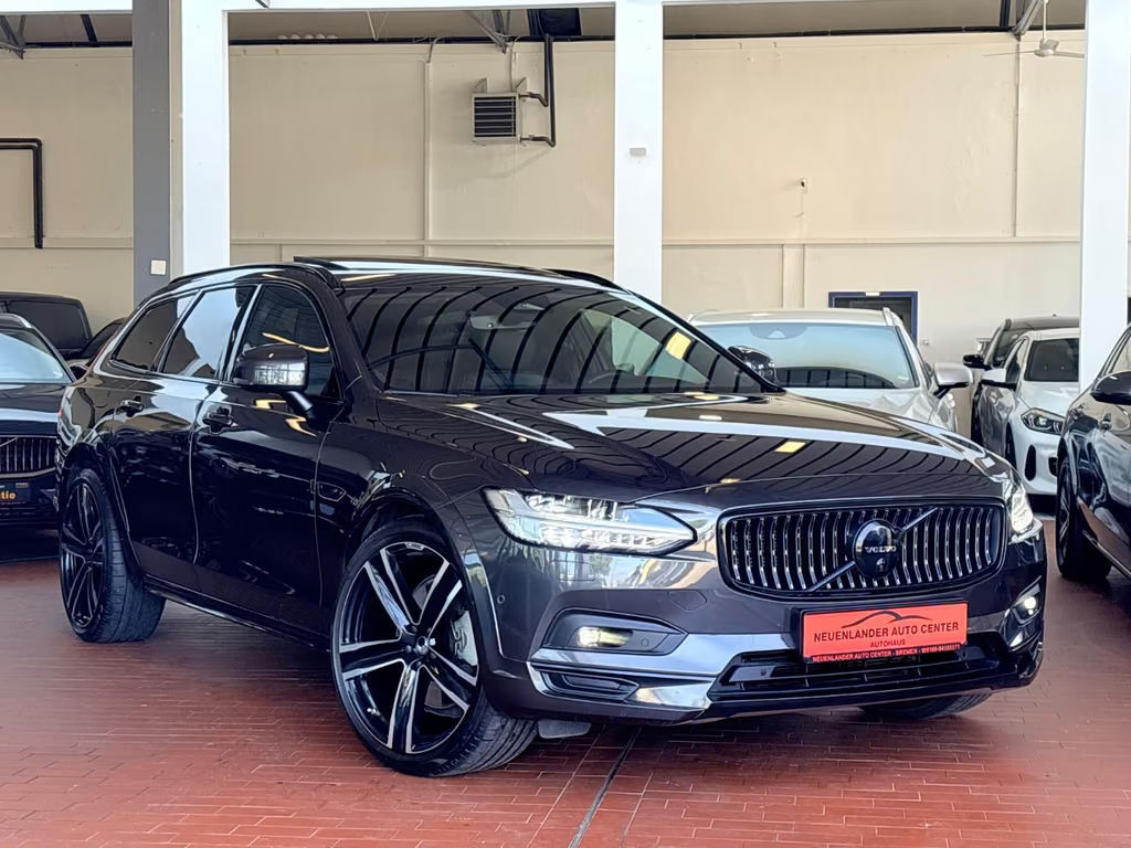 Volvo V90 Cross Country