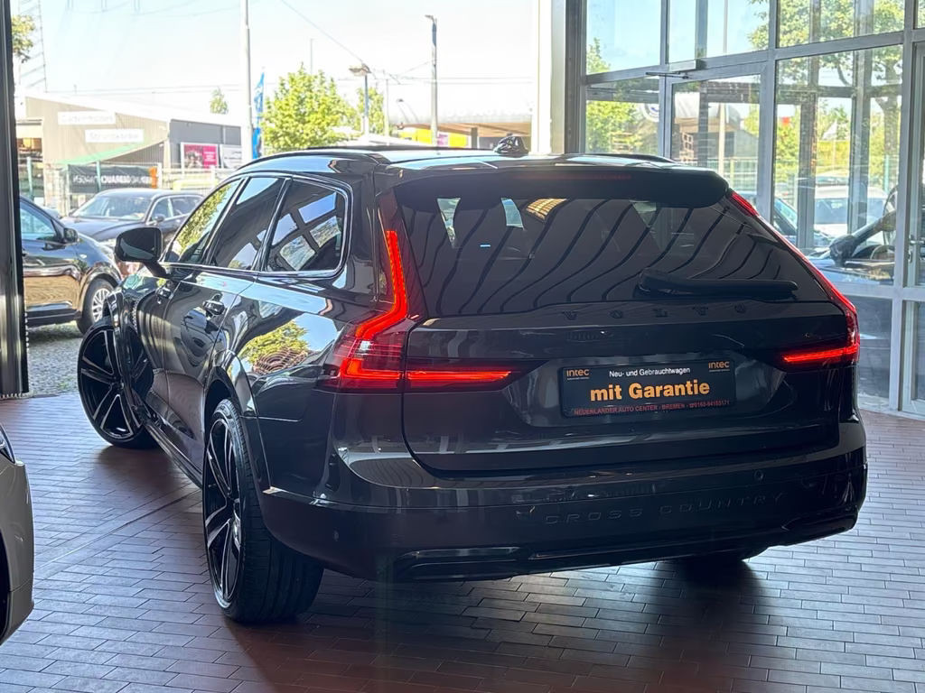 Volvo V90 Cross Country