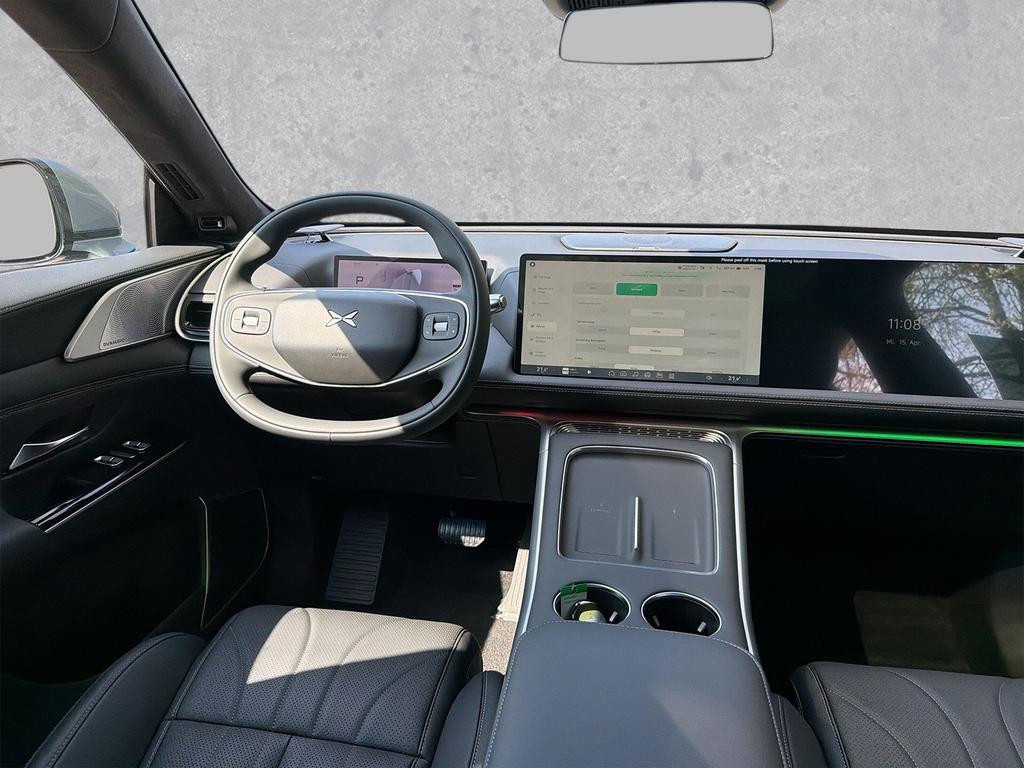 Xpeng G9