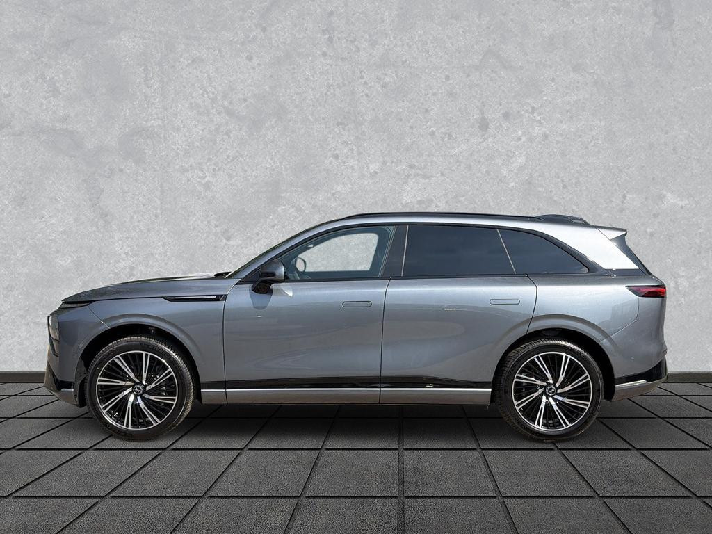 Xpeng G9