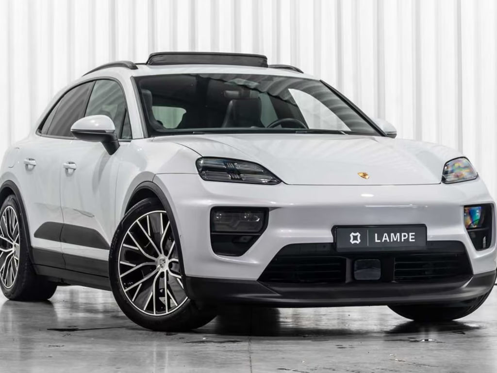 Porsche Macan 4