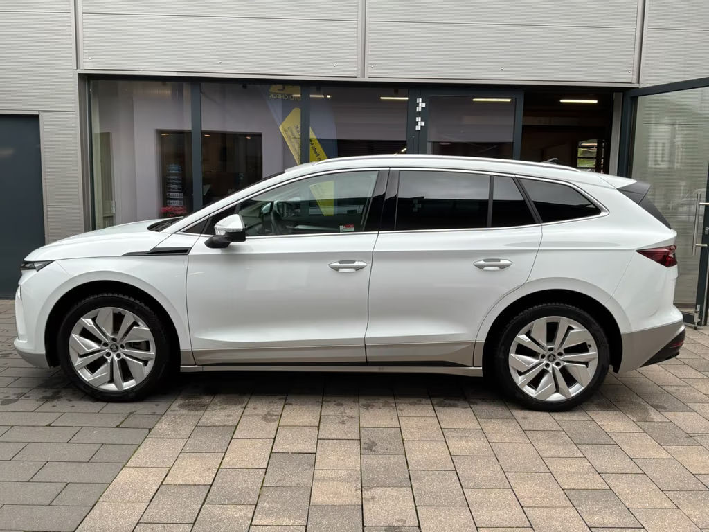 Skoda Enyaq iV 85 Advanced MATRIX+ACC+AHK+NAVI