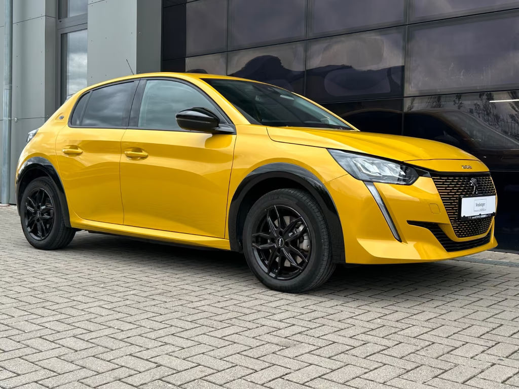 Peugeot e-208