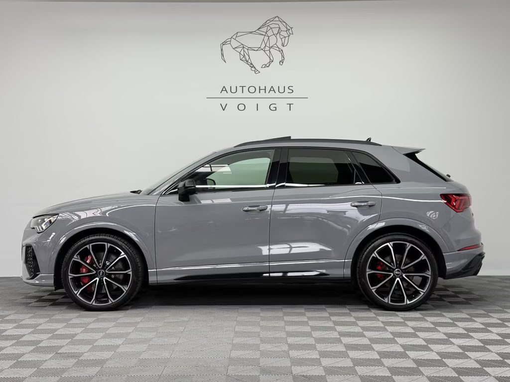 Audi RS Q3 RS Q3 |2.Hand|Pano|AHK|Schale|Keyless|Kamera|