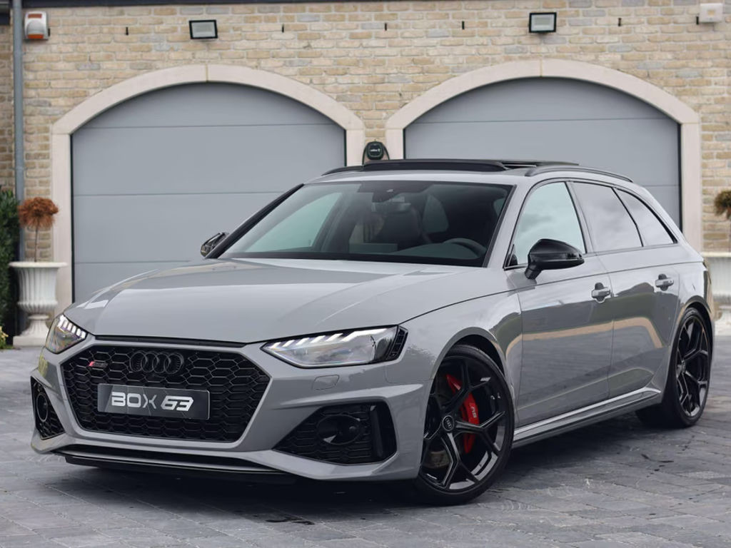 Audi RS4 Competition