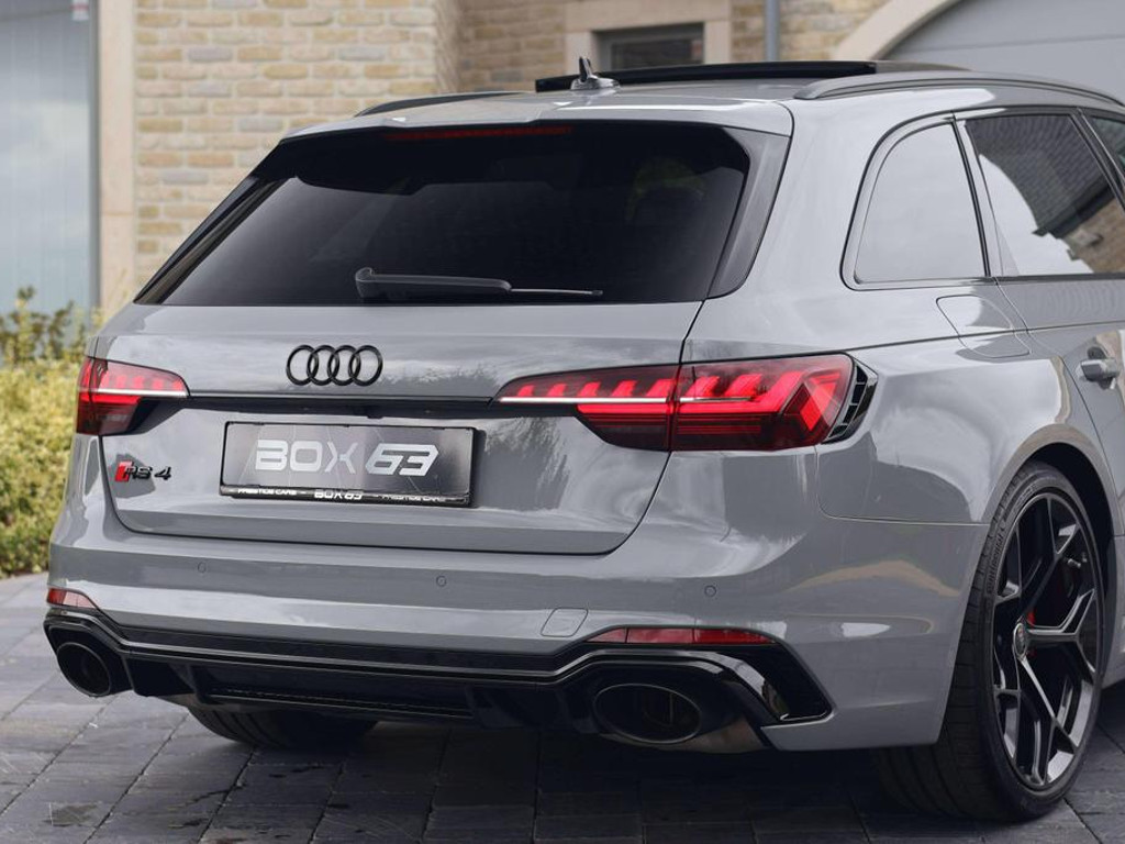Audi RS4