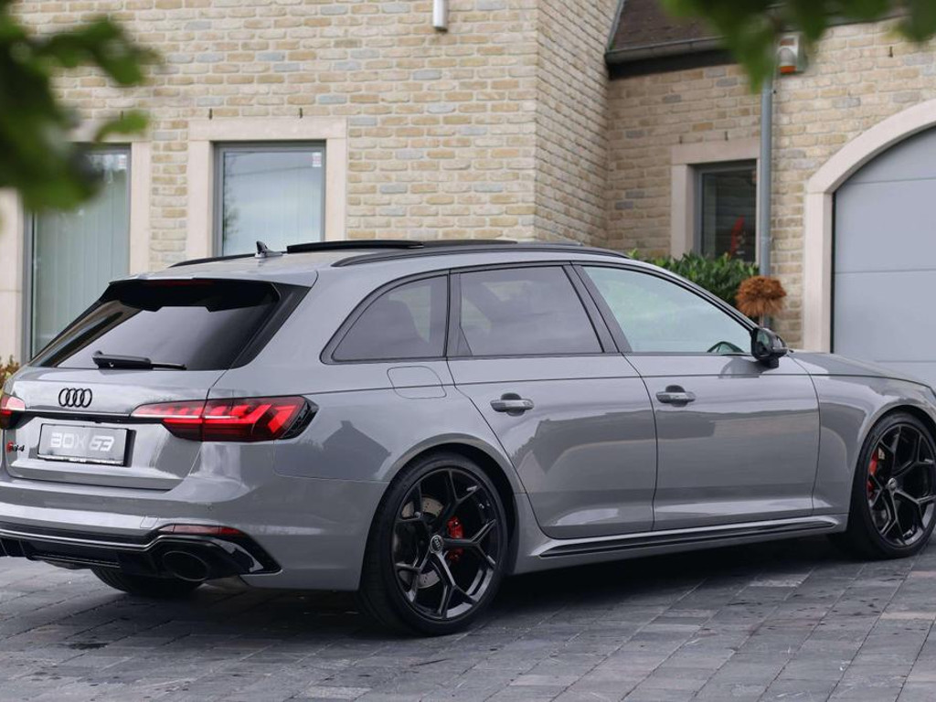 Audi RS4