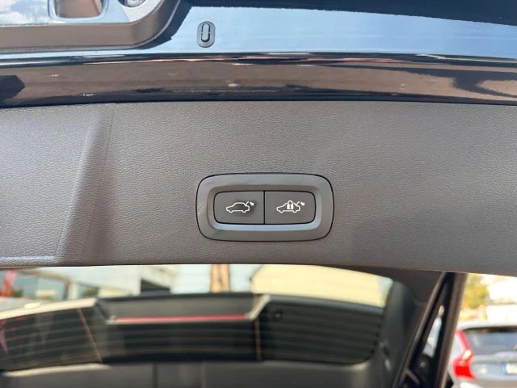 Volvo EX40